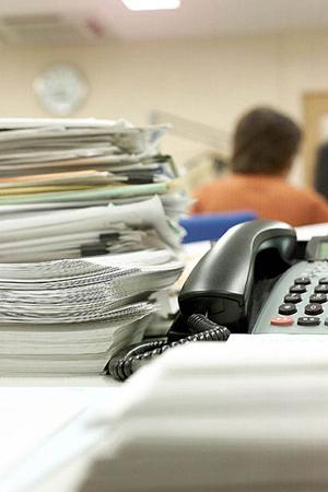 フライヤー印刷でも色校正は専門家が行います